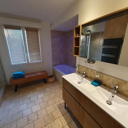 50m2 Independant Dans Maison Familiale *