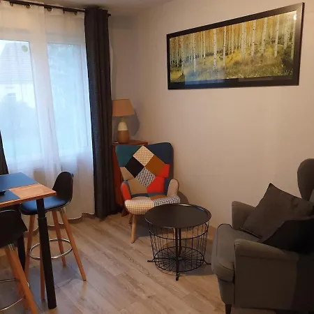 50m2 Independant Dans Maison Familiale
