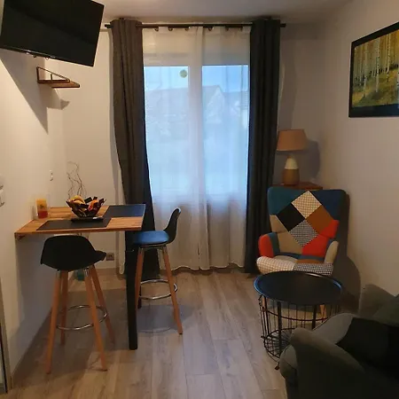50m2 Independant Dans Maison Familiale *
