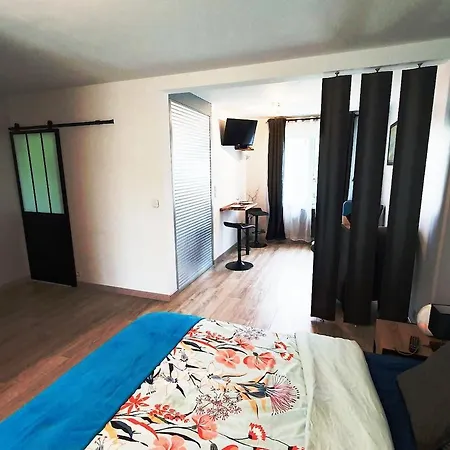 50m2 Independant Dans Maison Familiale Apartment *