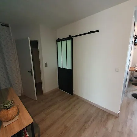 50m2 Independant Dans Maison Familiale