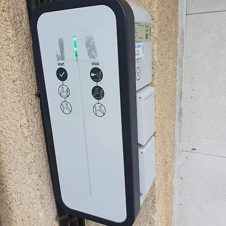 50m2 Independant Dans Maison Familiale Apartment Arnage