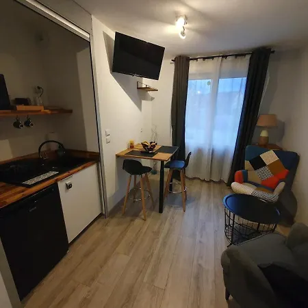 Apartamento 50m2 Independant Dans Maison Familiale