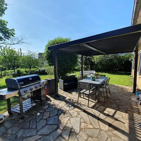 50m2 Independant Dans Maison Familiale Arnage