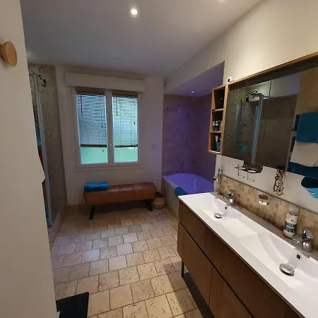 Apartamento 50m2 Independant Dans Maison Familiale *