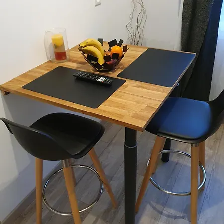 50m2 Independant Dans Maison Familiale Apartamento